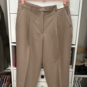 A&F Ankle Grazing Tapered Tailored Pant